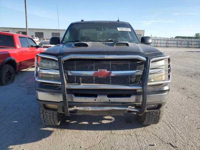 Photo 5 from auction – 2004 CHEVROLET SILVERADO with VIN 1GCEK19T74E257426