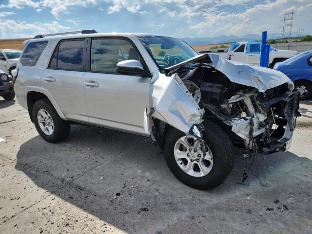 Photo 4 from auction – 2020 TOYOTA 4RUNNER SR with VIN JTEBU5JR7L5794778