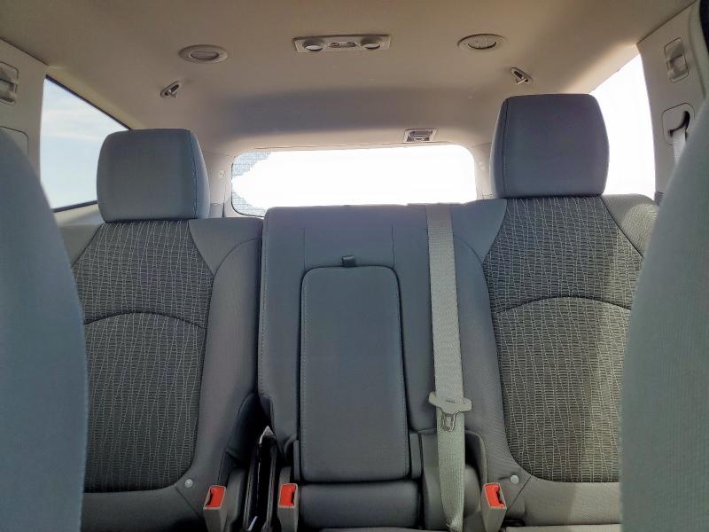 Photo 10 from auction – 2017 CHEVROLET TRAVERSE L with VIN 1GNKRFED9HJ317477