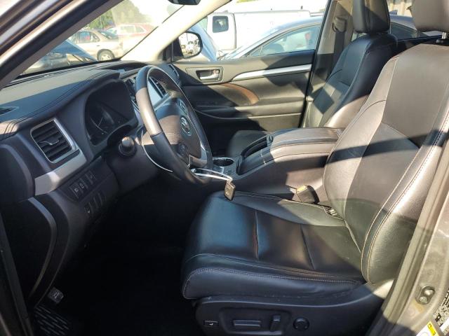 Photo 7 from auction – 2017 TOYOTA HIGHLANDER SE with VIN 5TDJZRFH9HS520704