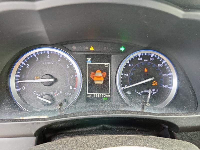 Photo 9 from auction – 2018 TOYOTA HIGHLANDER SE with VIN 5TDKZRFH2JS541078