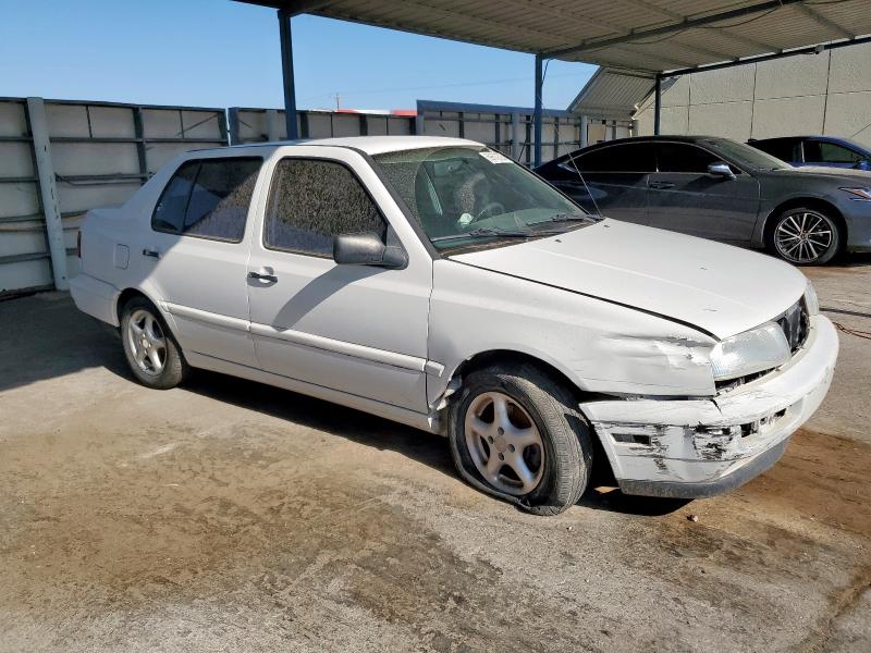 Photo 4 from auction – 1997 VOLKSWAGEN JETTA GL with VIN 3VWRA81H3VM044101