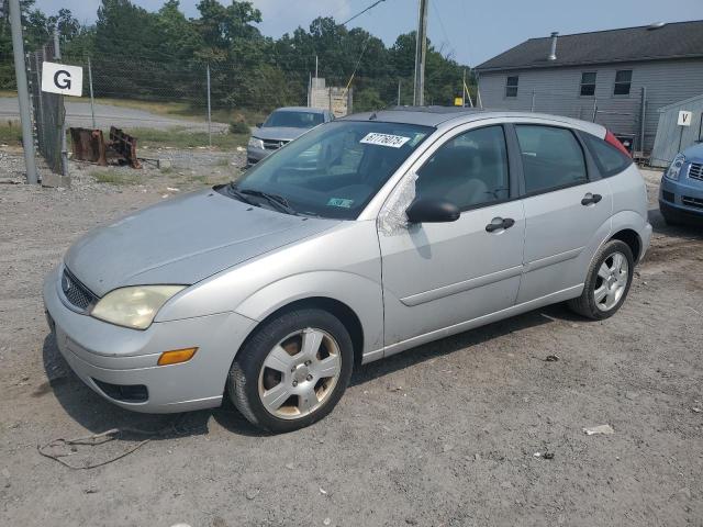Photo 1 from auction – 2005 FORD FOCUS ZX5 with VIN 3FAFP37N35R125547