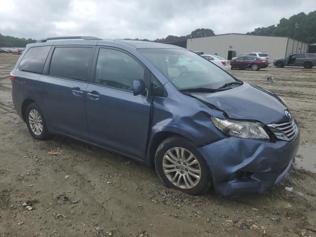 Photo 4 from auction – 2016 TOYOTA SIENNA XLE with VIN 5TDYK3DC9GS751673