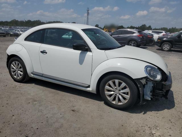 Photo 4 from auction – 2018 VOLKSWAGEN BEETLE S with VIN 3VWFD7AT4JM717058
