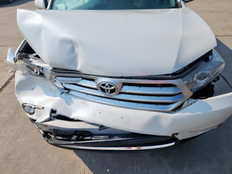 Photo 12 from auction – 2012 TOYOTA HIGHLANDER with VIN 5TDBK3EH6CS144513