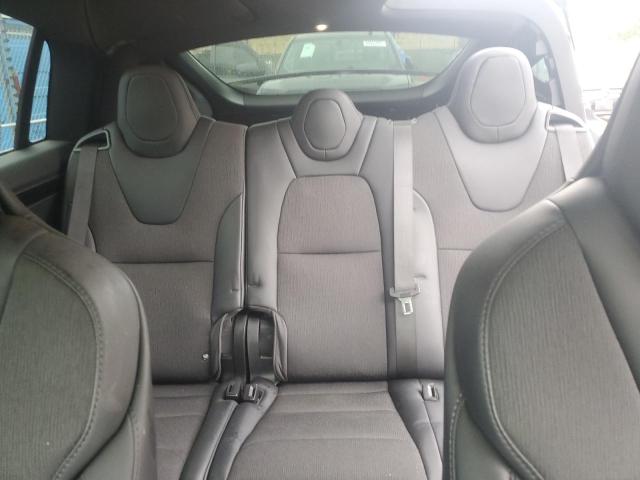 Photo 10 from auction – 2018 TESLA MODEL X with VIN 5YJXCDE2XJF111388
