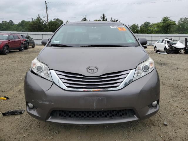 Photo 5 from auction – 2017 TOYOTA SIENNA XLE with VIN 5TDYZ3DC0HS898090