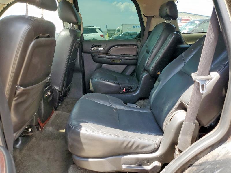 Photo 11 from auction – 2007 CADILLAC ESCALADE with VIN 1GYFK63807R180895