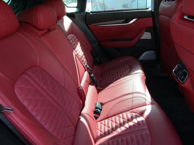 Снимка 6 от търг – 2022 MASERATI LEVANTE TR с VIN ZN661ZUT5NX3906XX