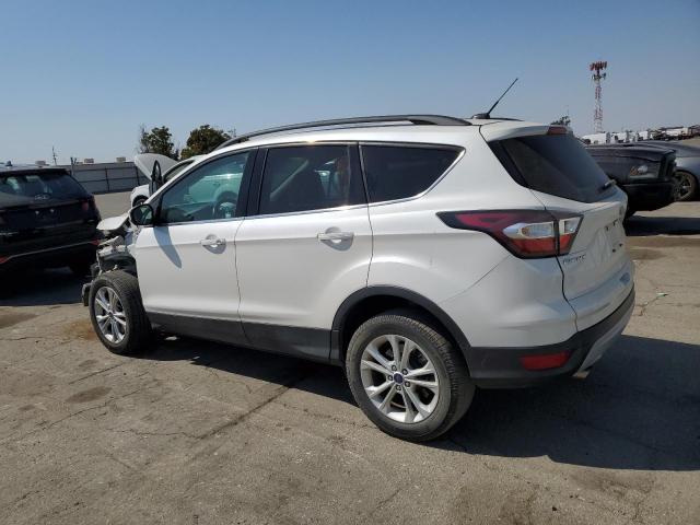 Photo 2 from auction – 2017 FORD ESCAPE SE with VIN 1FMCU9G91HUA26097
