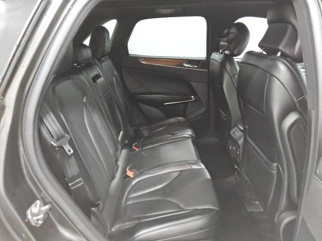 Photo 11 from auction – 2017 LINCOLN MKC RESERV with VIN 5LMCJ3D96HUL51688