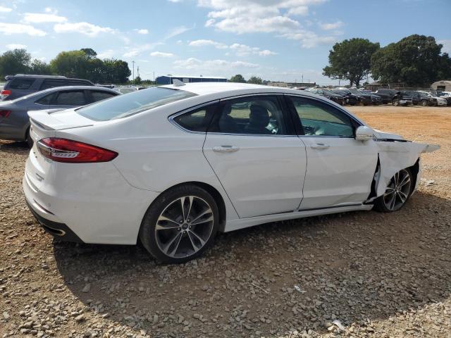 Photo 3 from auction – 2019 FORD FUSION TIT with VIN 3FA6P0D94KR139930