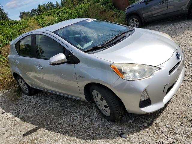 Photo 4 from auction – 2012 TOYOTA PRIUS C with VIN JTDKDTB36C1513953