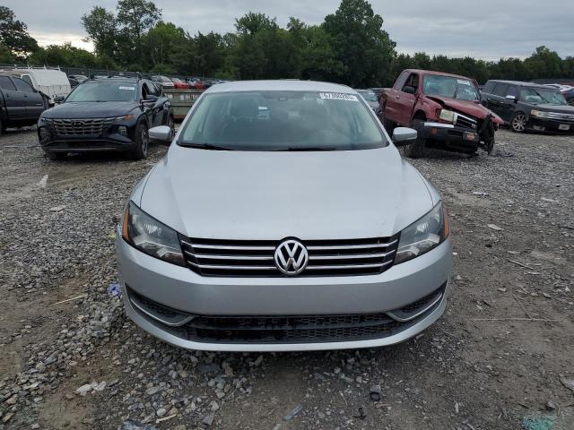 Photo 5 from auction – 2014 VOLKSWAGEN PASSAT S with VIN 1VWAT7A31EC026302