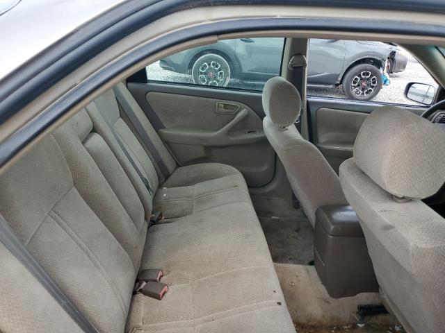 Photo 10 from auction – 2001 TOYOTA CAMRY CE with VIN 4T1BG22K31U031053
