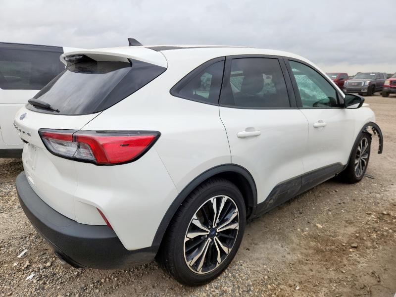 Photo 3 from auction – 2021 FORD ESCAPE SE with VIN 1FMCU0G62MUB28682
