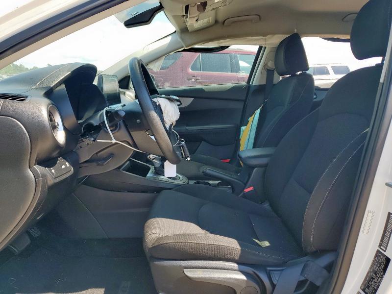 Photo 7 from auction – 2021 KIA FORTE FE with VIN 3KPF24AD0ME327847