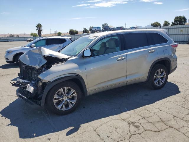 TOYOTA HIGHLANDER 2015 with VIN 5TDZKRFH3FS070357 - Photo from auction