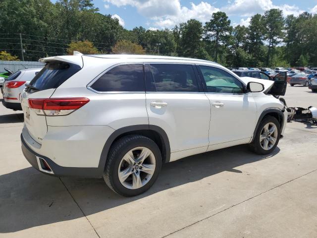 Photo 3 from auction – 2018 TOYOTA HIGHLANDER with VIN 5TDYZRFH3JS240071