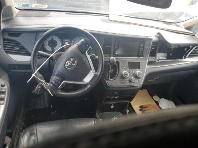 Photo 8 from auction – 2018 TOYOTA SIENNA SE with VIN 5TDXZ3DC6JS951666