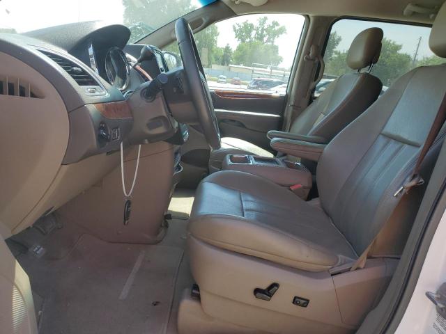 Photo 7 from auction – 2014 CHRYSLER TOWN & COU with VIN 2C4RC1BG6ER438517