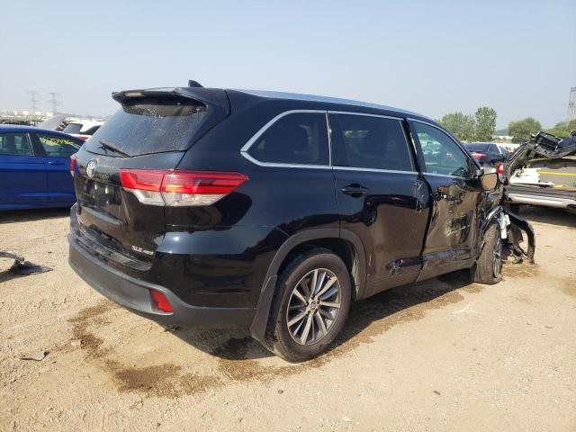 Photo 3 from auction – 2019 TOYOTA HIGHLANDER with VIN 5TDJZRFH4KS612262