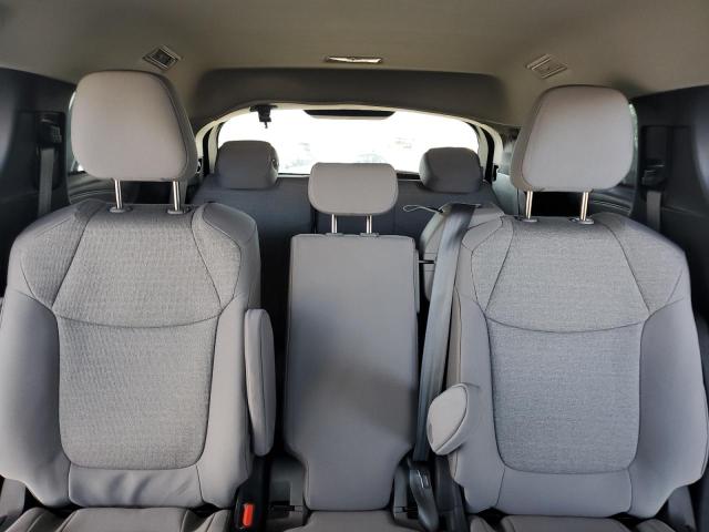 Photo 10 from auction – 2025 TOYOTA SIENNA LE with VIN 5TDKRKEC2SS247324