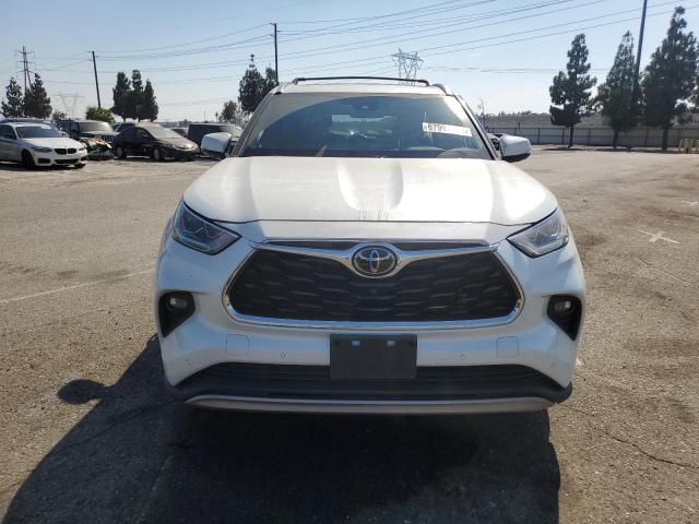 Photo 5 from auction – 2022 TOYOTA HIGHLANDER with VIN 5TDFZRBH3NS169943