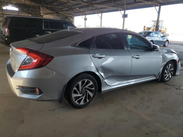 Photo 3 from auction – 2017 HONDA CIVIC EX with VIN 2HGFC2F78HH520523
