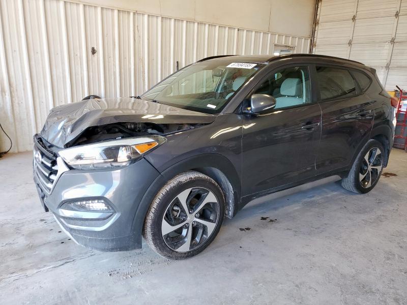 HYUNDAI TUCSON VALUE 2018 with VIN KM8J33A20JU629308 - Photo from auction