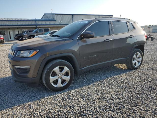JEEP COMPASS LA 2018 with VIN 3C4NJDBB7JT435210 - Photo from auction