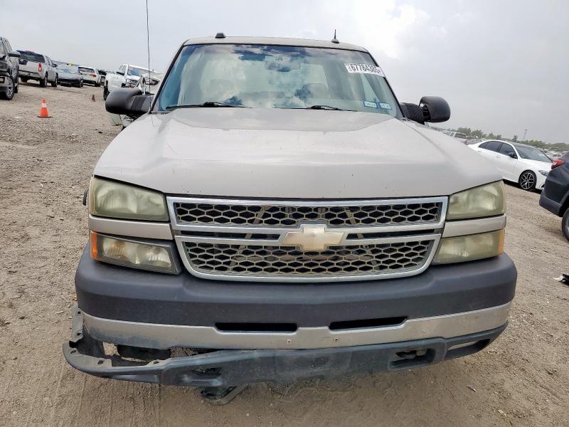 Photo 5 from auction – 2005 CHEVROLET SILVERADO with VIN 1GCHK23235F936835