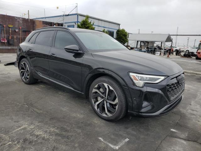 Foto 4 de la subasta – 2024 AUDI Q8 E-TRON con VIN WA15AAGE3RB054222