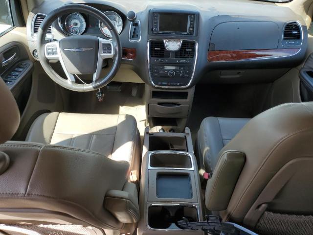Photo 8 from auction – 2014 CHRYSLER TOWN & COU with VIN 2C4RC1BGXER215316