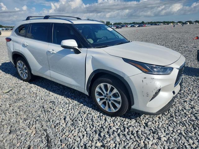 Photo 4 from auction – 2023 TOYOTA HIGHLANDER with VIN 5TDKDRAHXPS011147