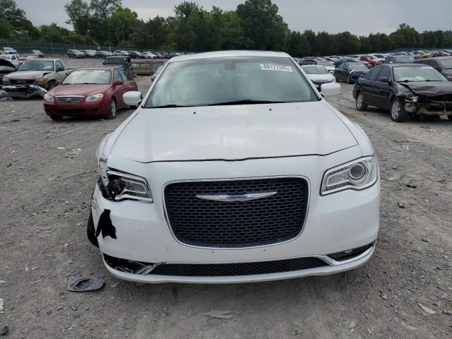Photo 5 from auction – 2017 CHRYSLER 300 LIMITED with VIN 2C3CCARG1HH585936