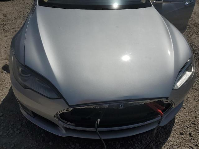 Photo 11 from auction – 2014 TESLA MODEL S with VIN 5YJSA1S19EFP38762