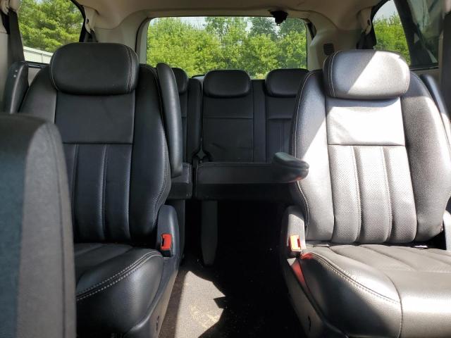 Photo 10 from auction – 2010 CHRYSLER TOWN & COU with VIN 2A4RR8DX7AR382080
