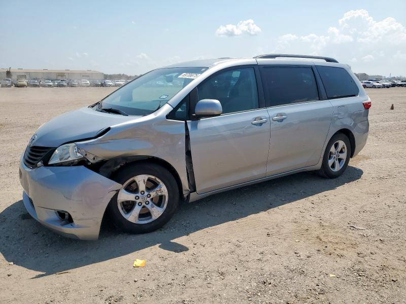 TOYOTA SIENNA LE 2015 with VIN 5TDKK3DCXFS593073 - Photo from auction