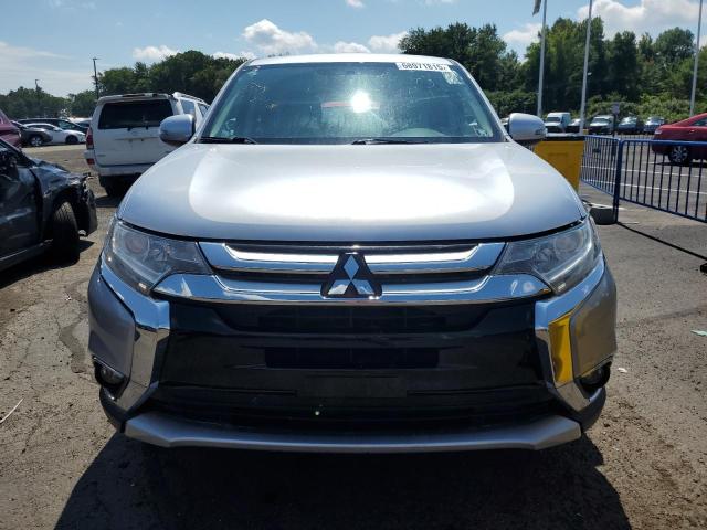 Photo 5 from auction – 2017 MITS OUTLANDER SE with VIN JA4AZ3A30HZ027527