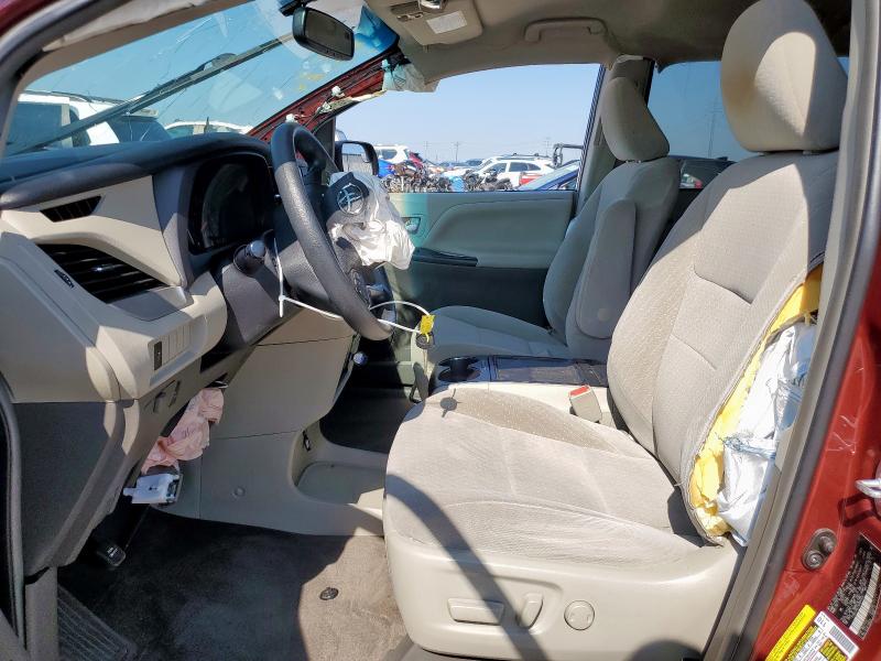 Photo 7 from auction – 2017 TOYOTA SIENNA LE with VIN 5TDKZ3DC7HS897329