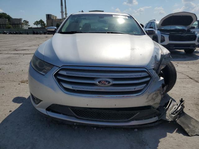 Photo 5 from auction – 2015 FORD TAURUS LIM with VIN 1FAHP2F83FG180278