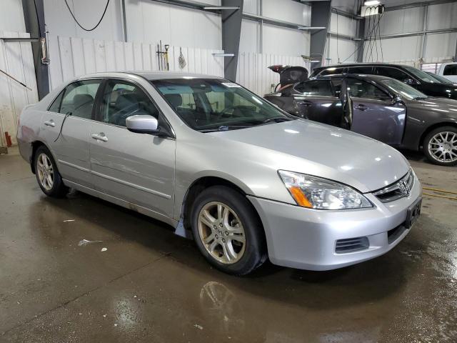 Photo 4 from auction – 2007 HONDA ACCORD SE with VIN JHMCM56377C015537