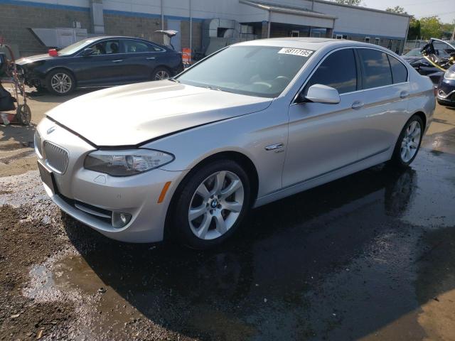 BMW 550 XI 2012 مع رقم تعريف المركبة WBAFU9C51CC787339 - صورة من المزاد
