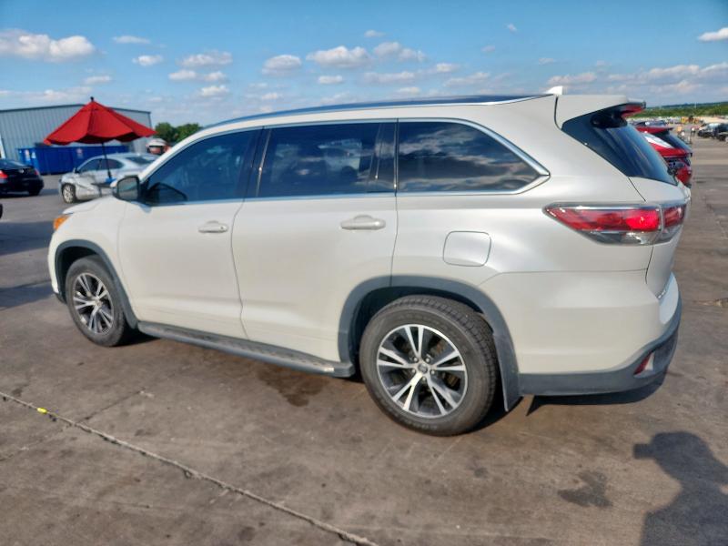Photo 2 from auction – 2016 TOYOTA HIGHLANDER with VIN 5TDKKRFH5GS165862