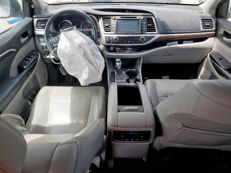 Photo 8 from auction – 2016 TOYOTA HIGHLANDER with VIN 5TDYKRFH1GS128253