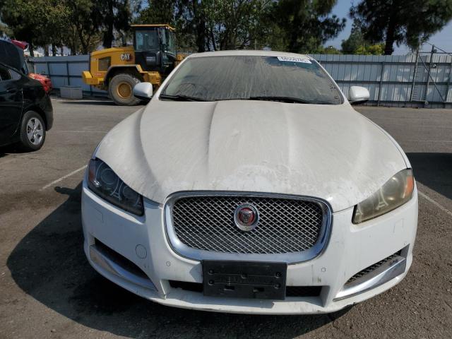 Photo 5 from auction – 2015 JAGUAR XF 2.0T PR with VIN SAJWA0FS2FPU75151