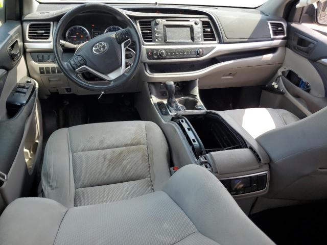 Photo 8 from auction – 2017 TOYOTA HIGHLANDER LE with VIN 5TDZARFH4HS028608