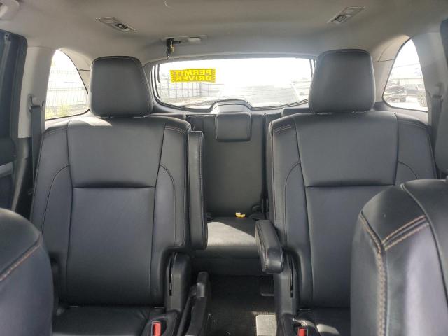 Photo 10 from auction – 2018 TOYOTA HIGHLANDER with VIN 5TDJZRFH1JS557722